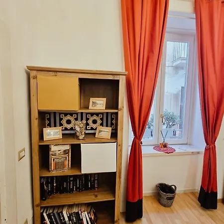 Agora -friend's House شقة *