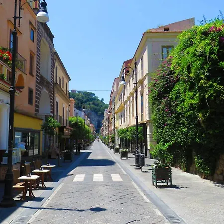 شقة Agora -friend's House سورينتو