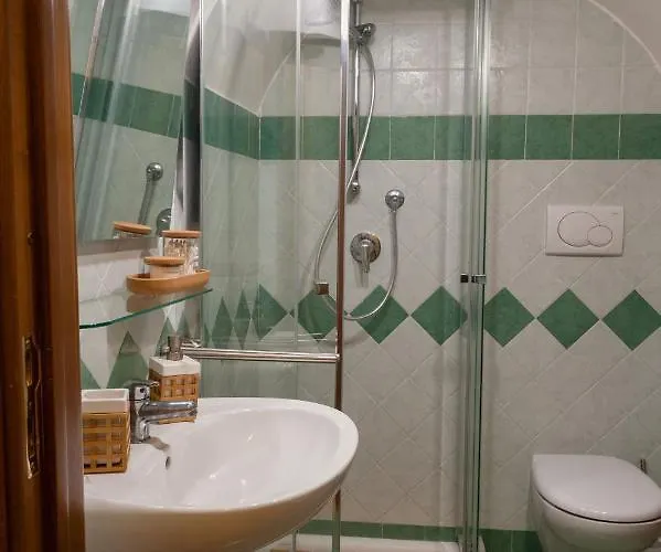 Agora -friend's House شقة